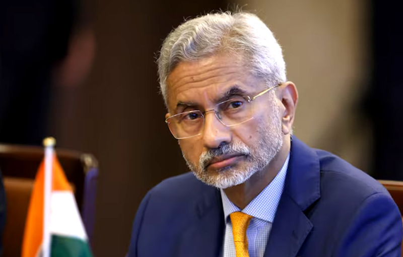 হাসিনার কথার বাইরে নড়বে না ভারত