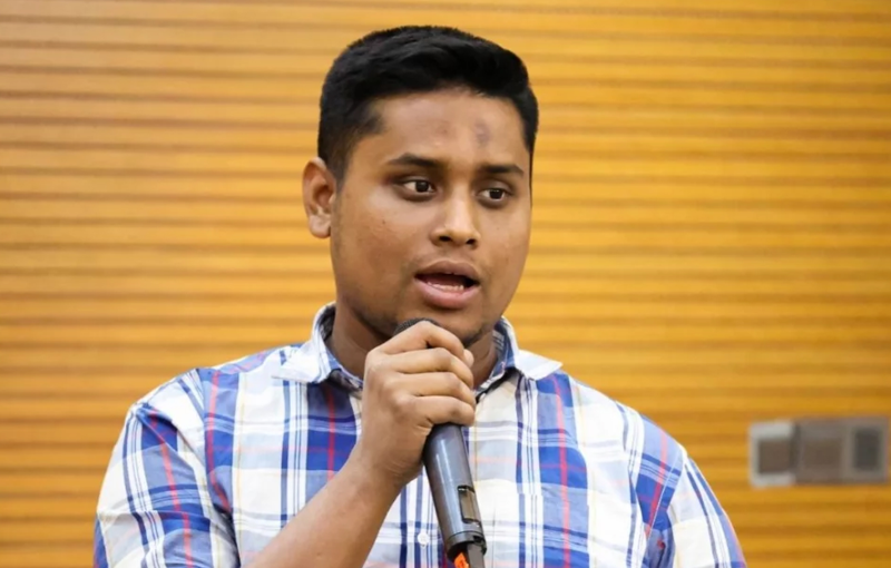 এবার হাসনাত আব্দুল্লাহর ফেসবুক প্রোফাইল ডিসেবল