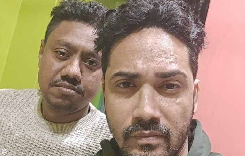 ভারতে গিয়ে সেলফি তুলে পাঠাচ্ছেন শ্যুটাররা