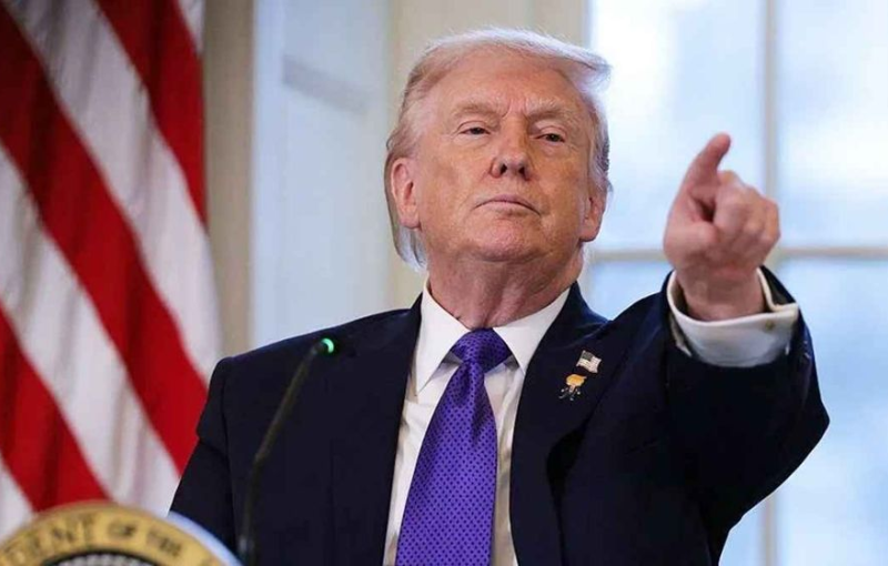 গ্রিনল্যান্ড দখল নিয়ে ট্রাম্পের নতুন বার্তা