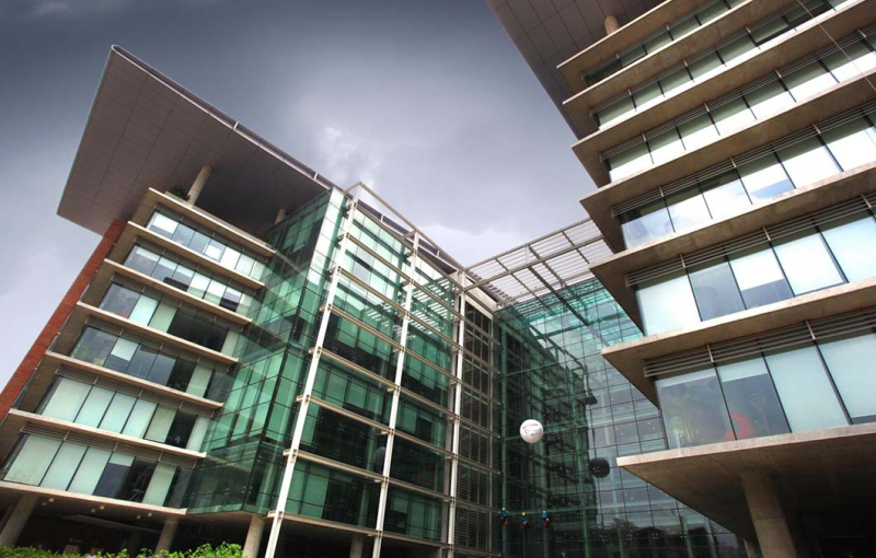 গ্রামীণফোনে বাংলাদেশিরা আউট, ভারতীয়দের আধিপত্য