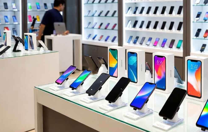 সারাদেশের সব মোবাইল ফোনের দোকান বন্ধ, নেপথ্যে কী?