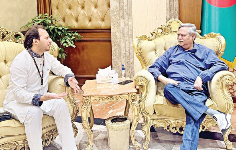 বঙ্গভবনে বিক্ষোভ চলাকালে রাষ্ট্রপতিকে ফোনো যা বলেছিলেন নাহিদ