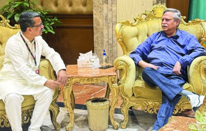 শেখ হাসিনার পতনের দিন যা ঘটেছিল বঙ্গভবনে